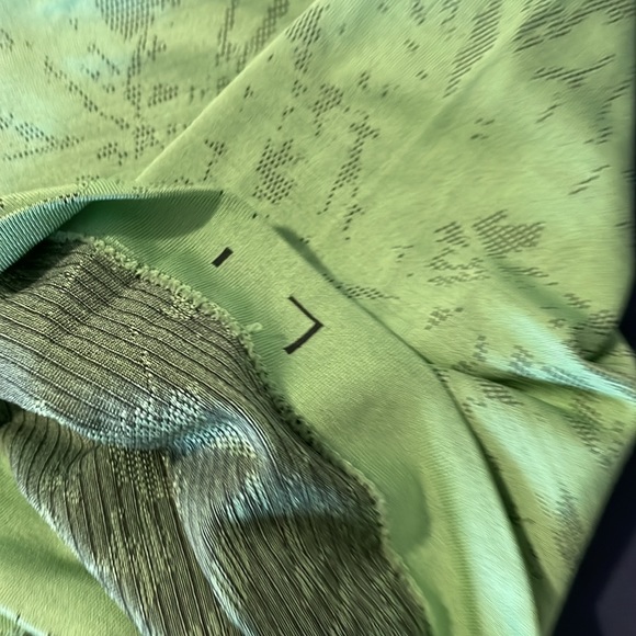 Lululemon tshirt - Picture 2 of 2